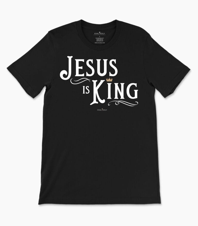 Jesus is King Women's Tee