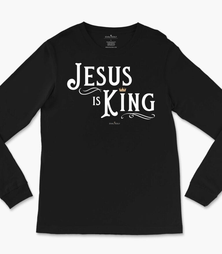 Jesus is King Women's Long Sleeve Tee